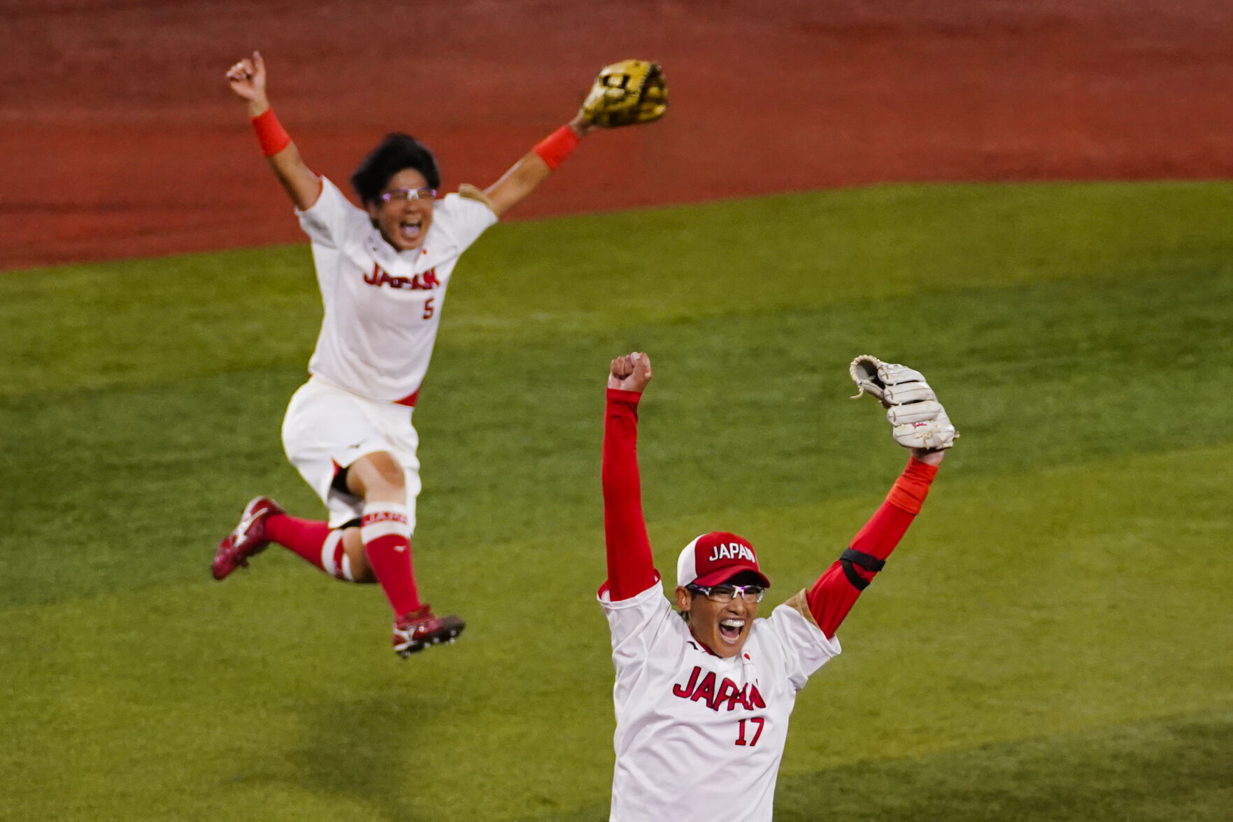 APTOPIX Tokyo Olympics Softball